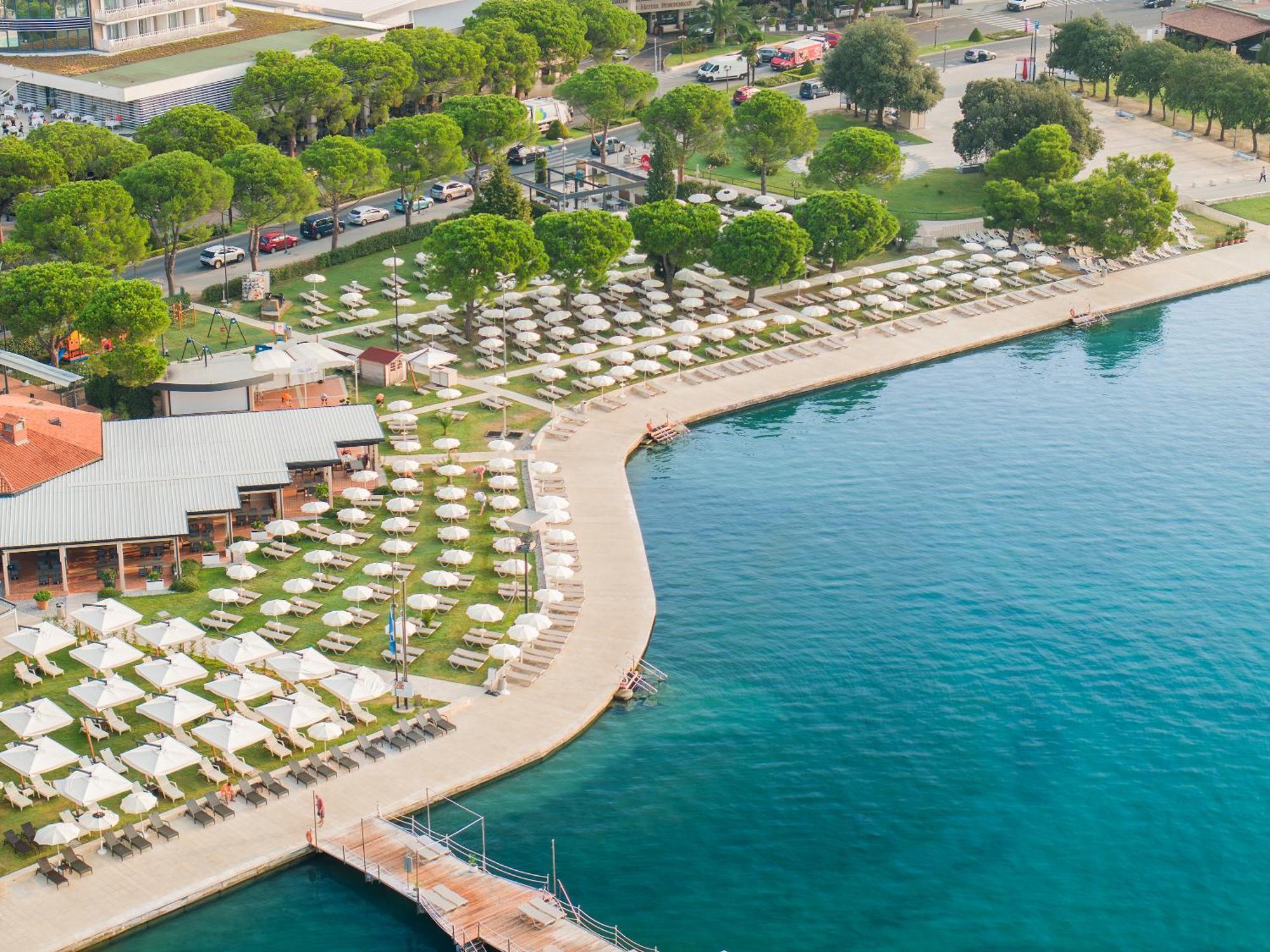Socializing Hotel Mirna - Terme&Wellness Lifeclass Portorose Esterno foto