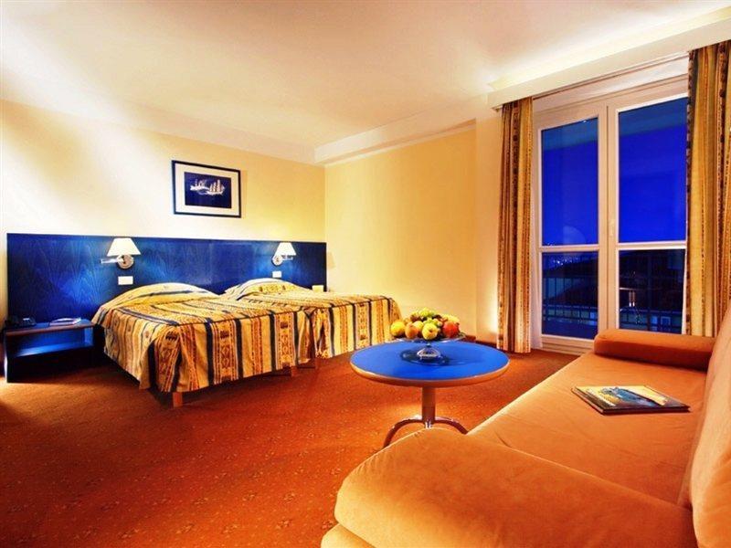 Socializing Hotel Mirna - Terme&Wellness Lifeclass Portorose Esterno foto