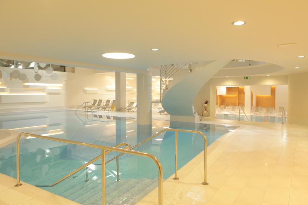 Socializing Hotel Mirna - Terme&Wellness Lifeclass Portorose Esterno foto